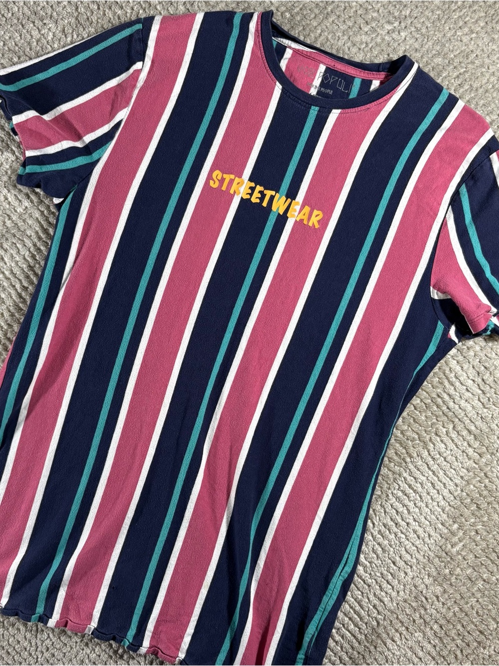 Vox Populi Men’s Large ‘Streetwear’ Vertical Stripe Retro 90s Tee Casual Y2K VTG